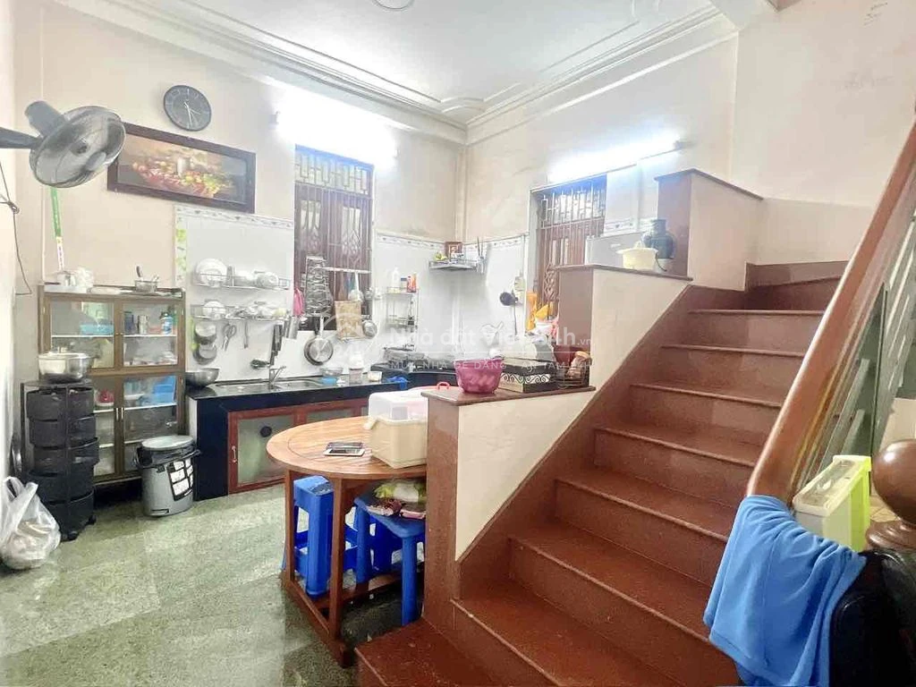 Nhà 4 tầng, hẻm xe hơi ngay công viên, sát Trần Não, sổ đẹp hoàn công.