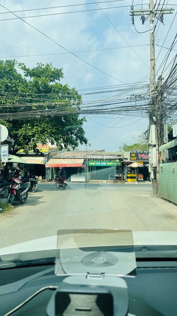 Bán đấtthổ cú