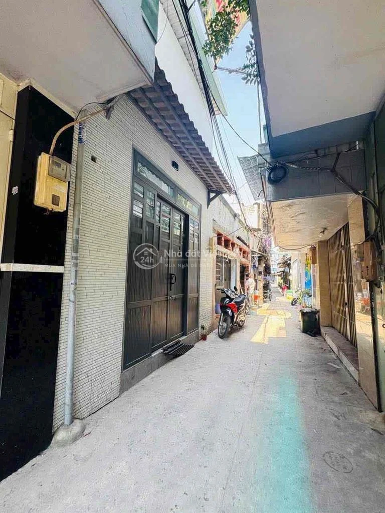 NHÀ BÁN XÂY MỚI KẾ BÊN EON MALL TÂN PHÚ 2.x tỷ