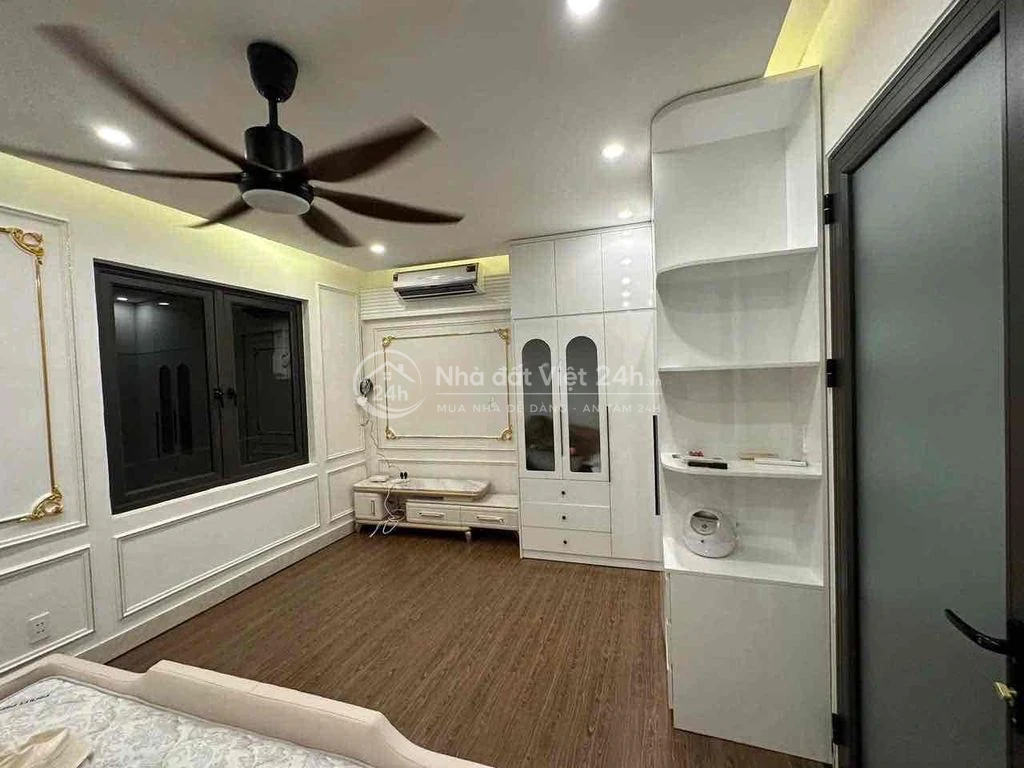 CHO THUÊ NHÀ NGÃ TƯ SỞ 3PN FULL NỘI THẤT SỊN 11tr GẦN BV ĐH Y