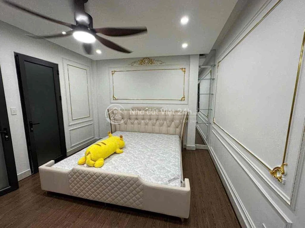 CHO THUÊ NHÀ NGÃ TƯ SỞ 3PN FULL NỘI THẤT SỊN 11tr GẦN BV ĐH Y