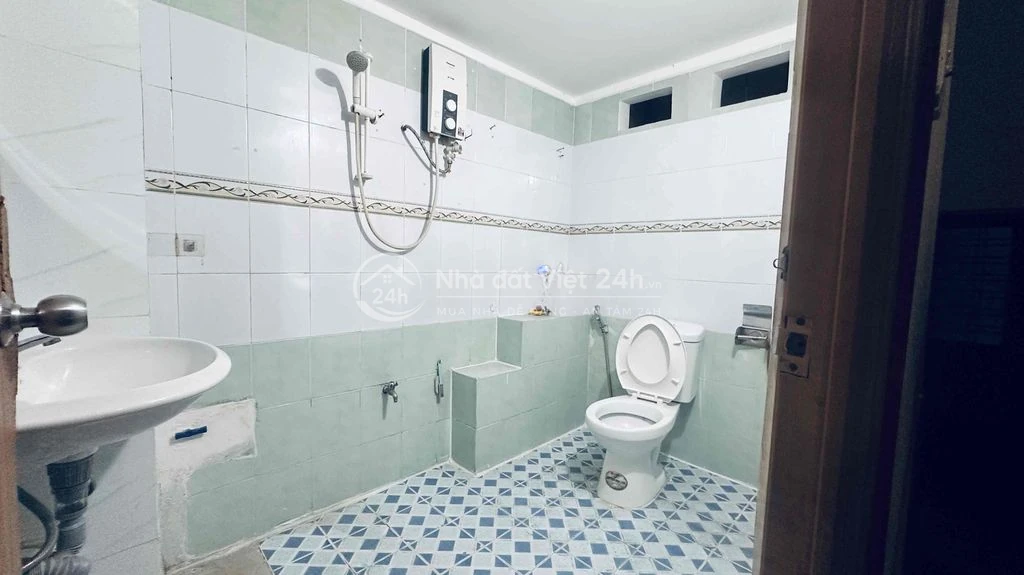 PHÒNG TIỆN NGHI NGAY CÔNG VIÊN NGUYỄN SỸ SÁCH - KHU VIP P15 TÂN BÌNH
