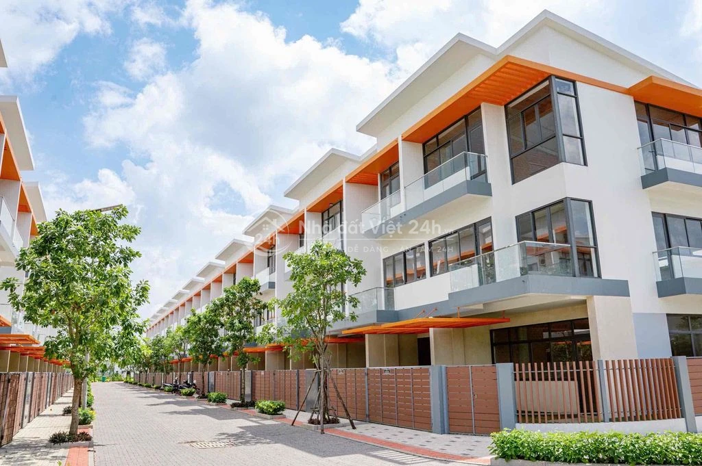 CHỈ TỪ 1,2 TỶ NHẬN NHÀ Ở NGAY - SỔ HỒNG TRAO TAY - ELITE LIFE LONG HẬU