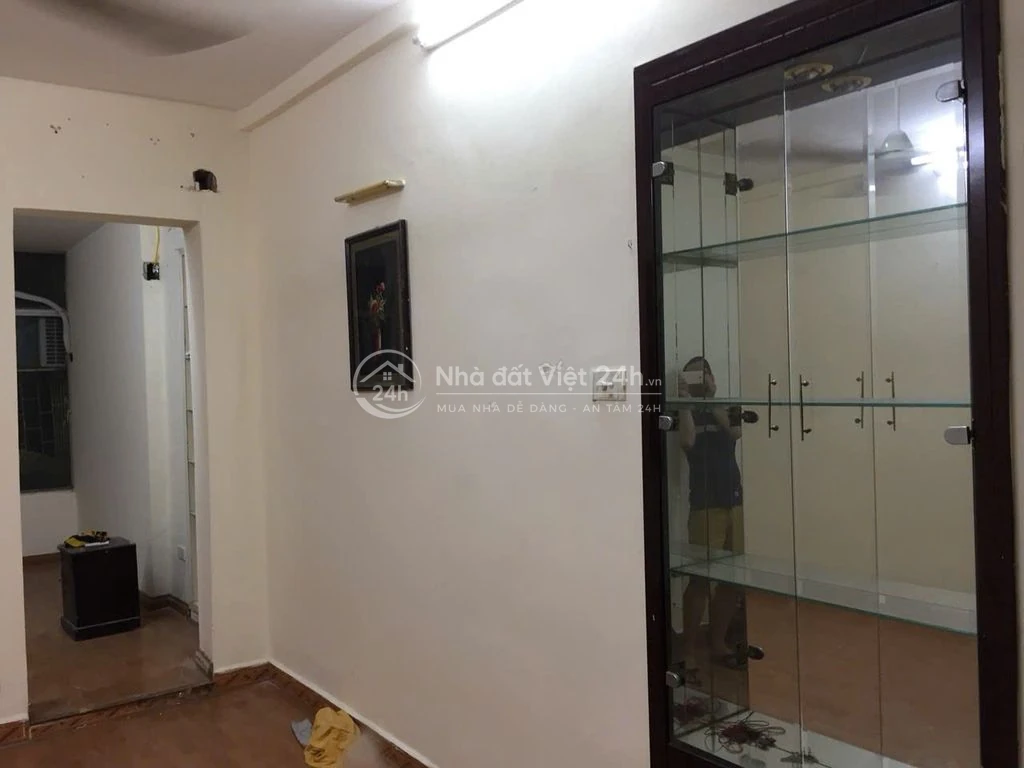 Chính chủ bán căn nhà Tầng 3-TT Kim Liên - Lương Định Của. DT ở: 60m2