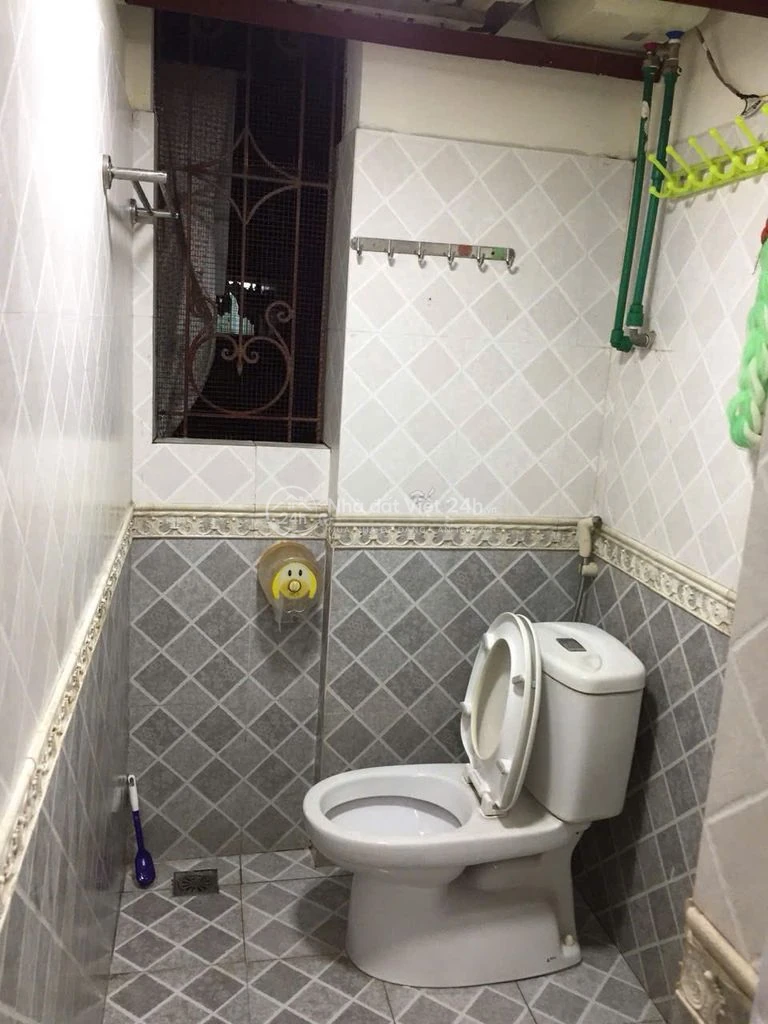 Chính chủ bán căn nhà Tầng 3-TT Kim Liên - Lương Định Của. DT ở: 60m2