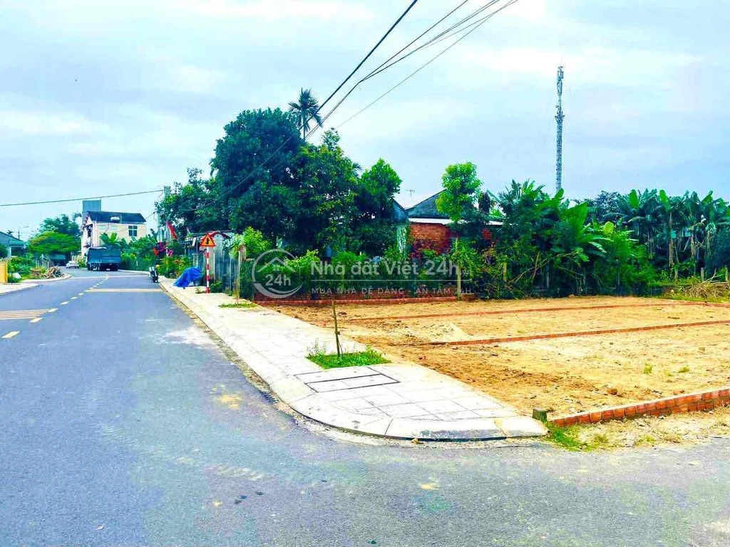 Mặt tiền đường Hòn Tàu - Nam Phước - gần Khu phố chợ