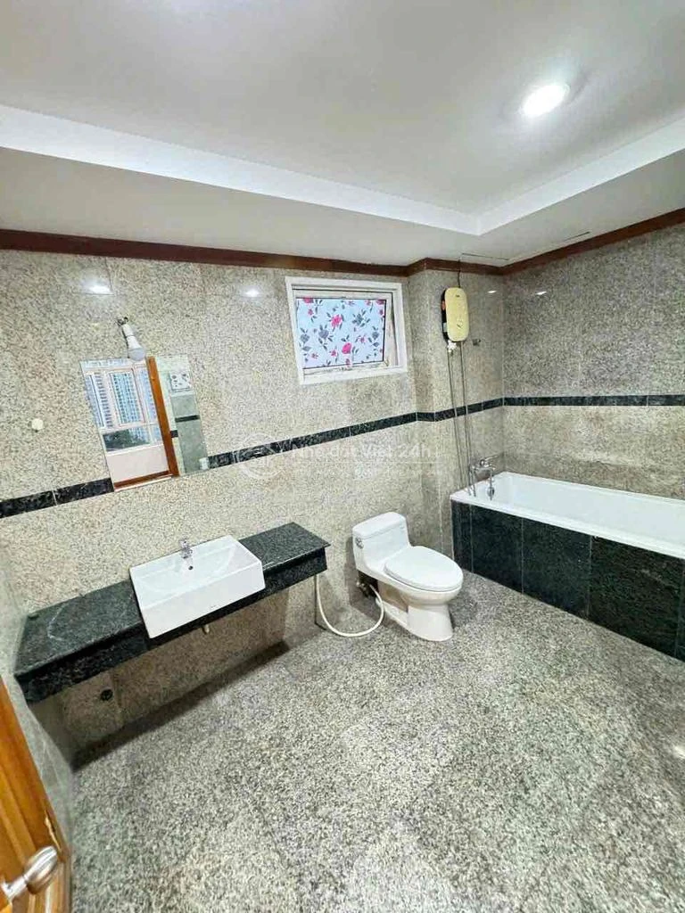 Phòng Master chung cư Phú Hoàng Anh full nội thất wc riêng