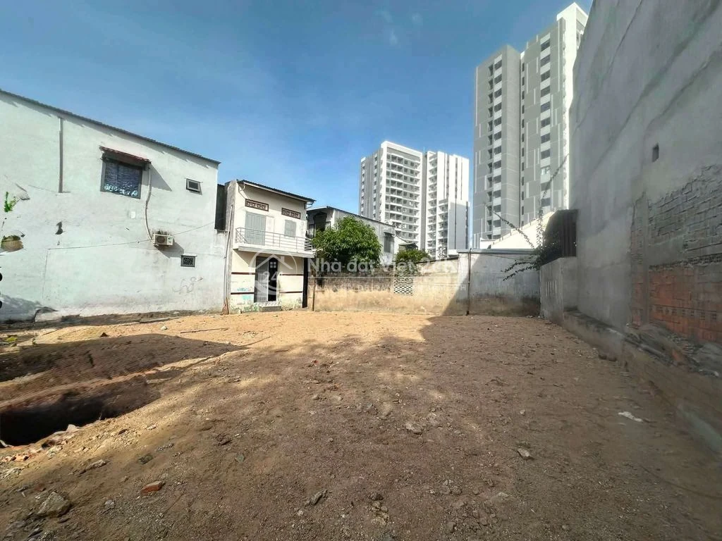 lô đất thổ cư giá rẻ ngay trung tâm thành phố