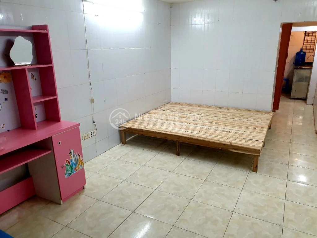 Cho thuê nhà tập thể tập 1 riêng biệt ,sạch sẽ