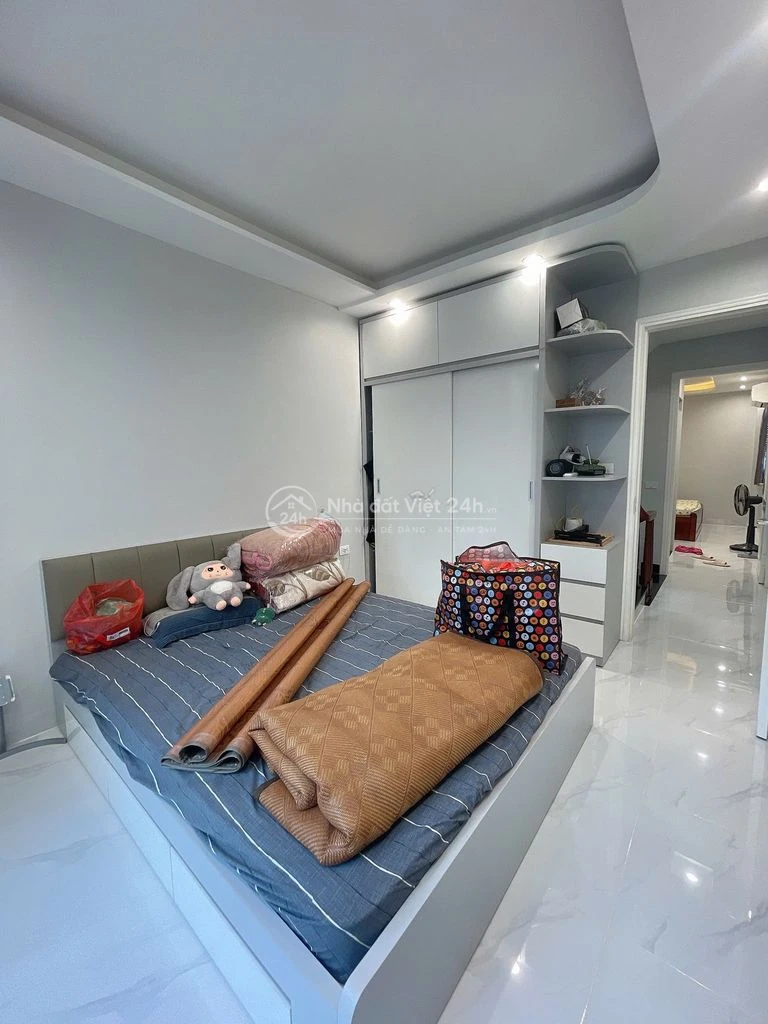 Chính chủ cần bán nhà Cự Lộc, 36m2, 5 tầng đầy đủ nội thất