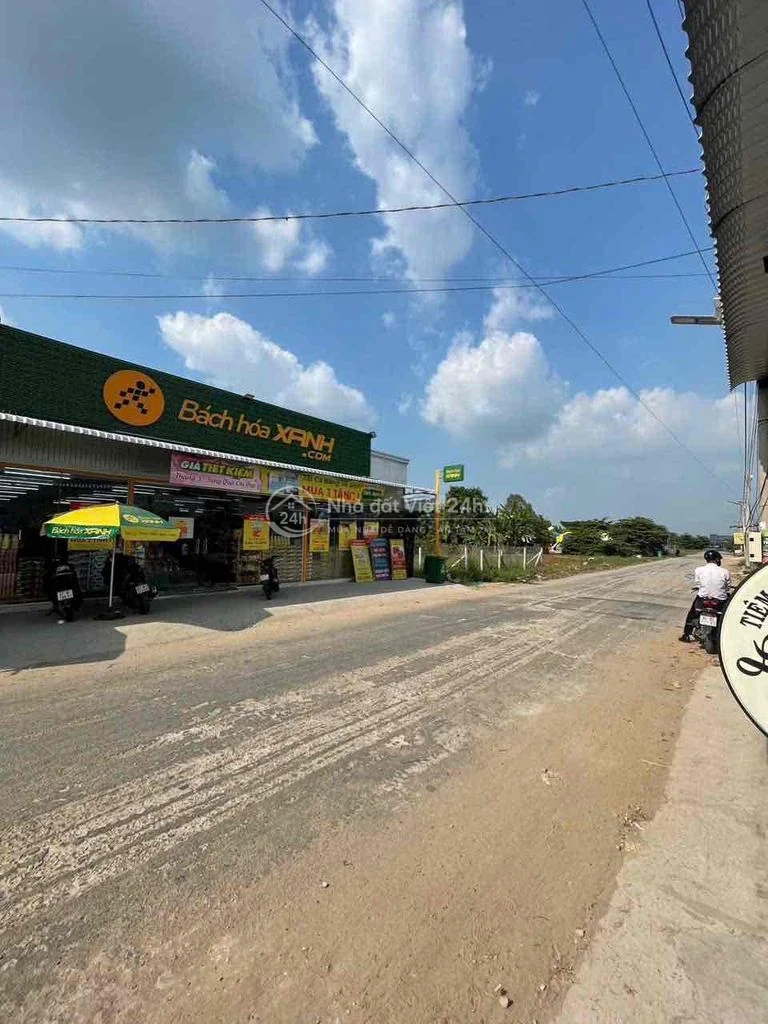 Bán đất thổ cư mặt tiền chợ Mỹ Hiệp