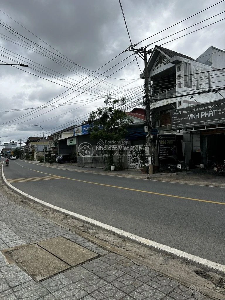 Bán đất mặt tiền Nguyễn Tử Lực, Đà Lạt, 299,8m² – 23 tỷ
