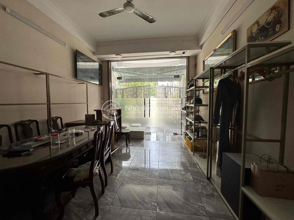 Cho thuê mặt bằng hẻm Quận 10