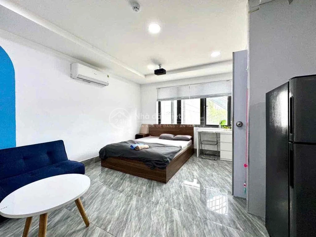 CĂN HỘ CỬA SỔ LỚN_GIÁ RẺ_MỚI_FULL NTHAT_THANG MÁY_ HẺM Ô TÔ_SẠCH SẼ