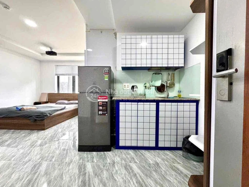 CĂN HỘ CỬA SỔ LỚN_GIÁ RẺ_MỚI_FULL NTHAT_THANG MÁY_ HẺM Ô TÔ_SẠCH SẼ