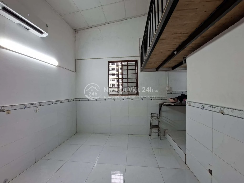 Tìm nữ ở ghép