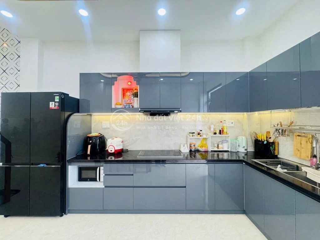 Bán Nhà riêng hẻm xe hơi phường Tân Tạo