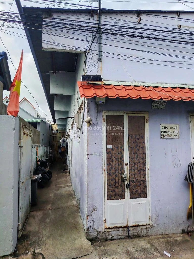 bán đất tặng dãy phòng trọ đang thứ nhập 4-5tr/ tháng