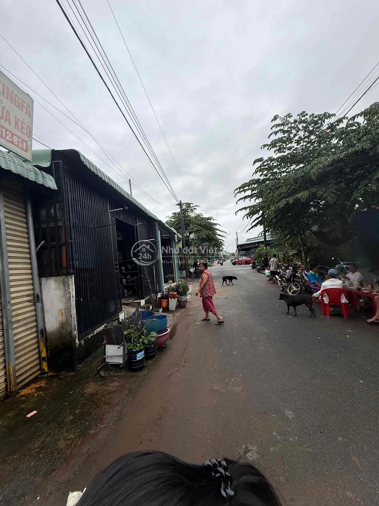 bán nhà đường A15b khu dân cư tân đức