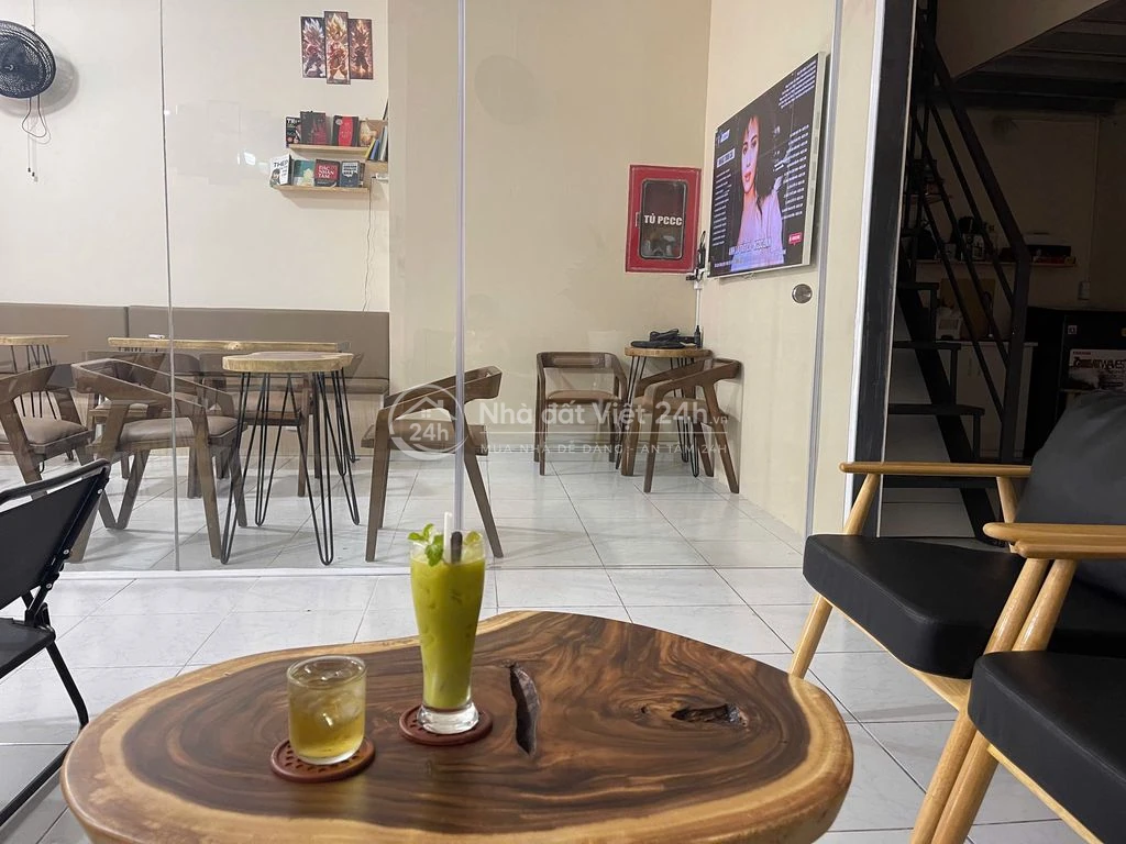 Cần bán căn trệt 123m2 vừa ở vừa kinh doanh tại HQC Plaza, P.Bình Đông