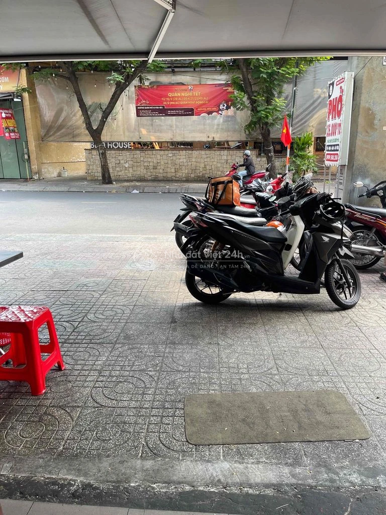 cần bán nhà mặt tiền 108 phạm văn hai như hình