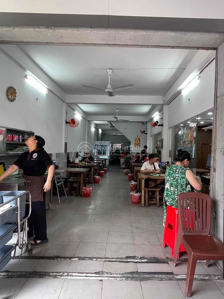 cần bán nhà mặt tiền 108 phạm văn hai như hình