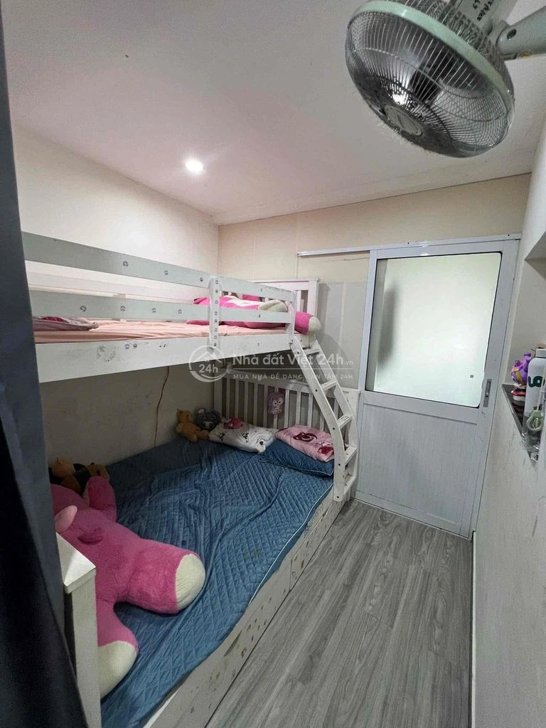 Bán Nhà Hẻm Xe Tải. 3 lầu. 25m2. sàn 75m. Lê Đức Thọ. 2.9tỷ