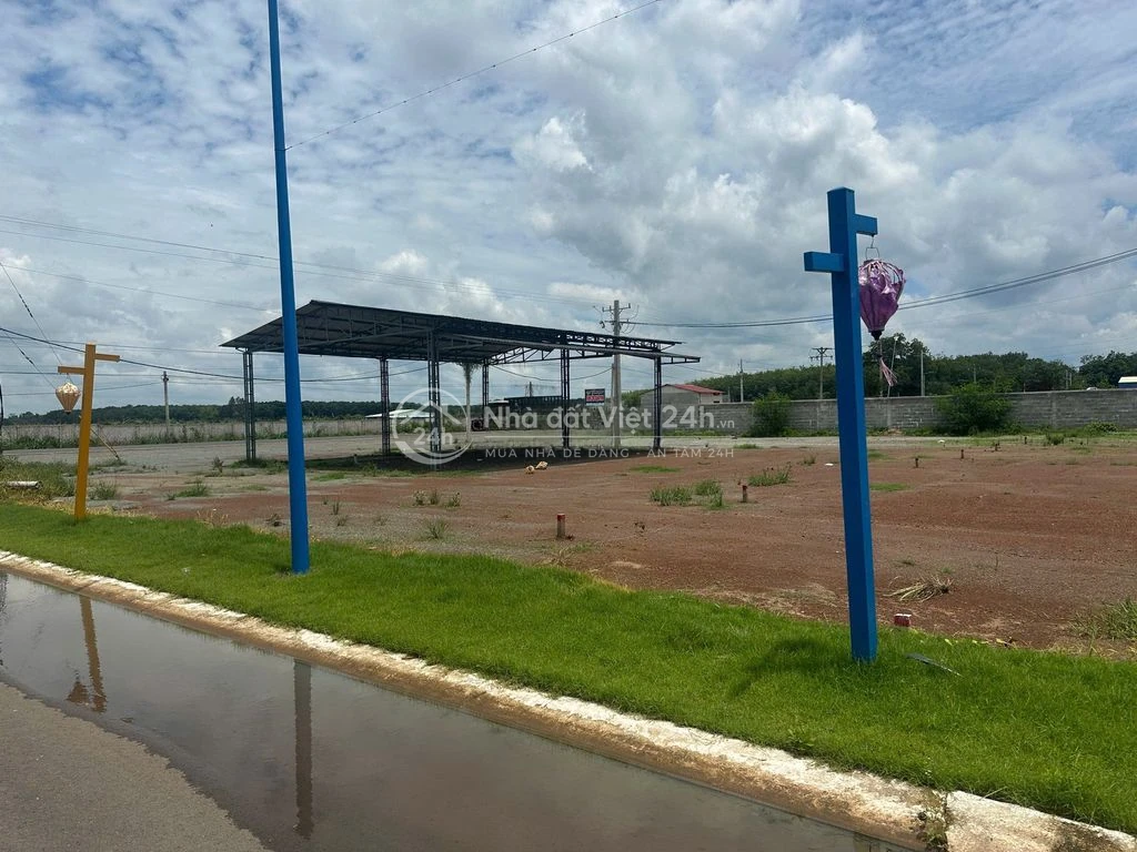 bán 250m2 đất thổ cư nha bích 290tr