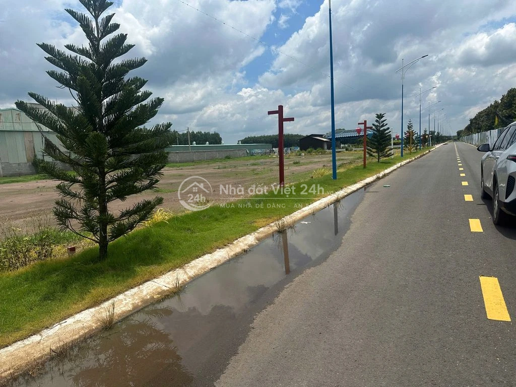 bán 250m2 đất thổ cư nha bích 290tr