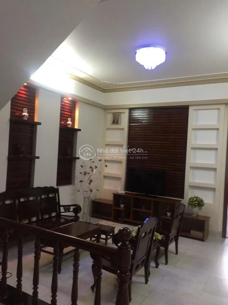 Cho thuê nhà 270 m2 khu Long Thịnh tiện văn phòng 10 triệu