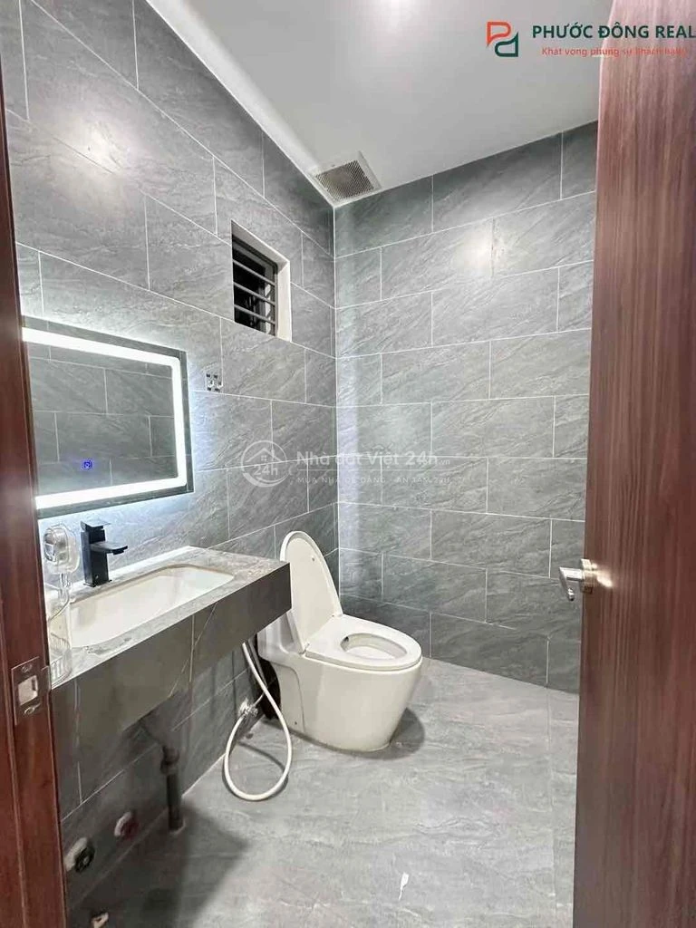 Cho thuê nhà 1 trệt 2 lầu tại Phước Đông New City