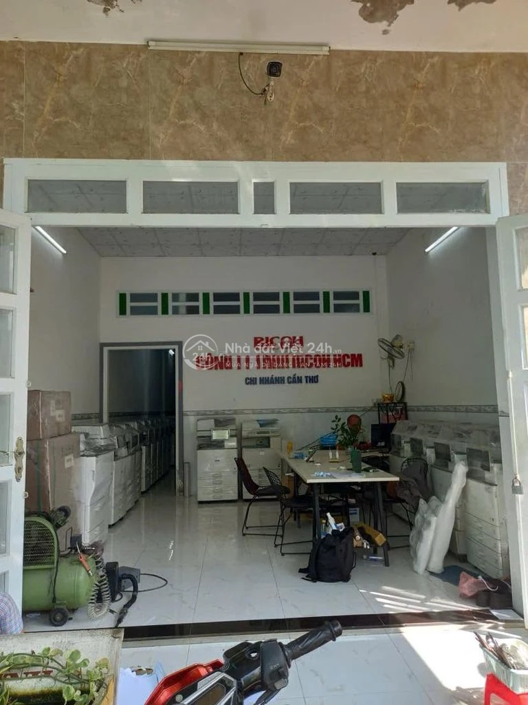 Cho thuê nhà 150 m2 kế xe Toyota tiện văn phòng 8 triệu