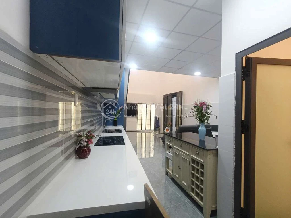 cho thuê hoặc bán nhà mới xây cực đẹp, full nội thất, đầy đủ tiện ích