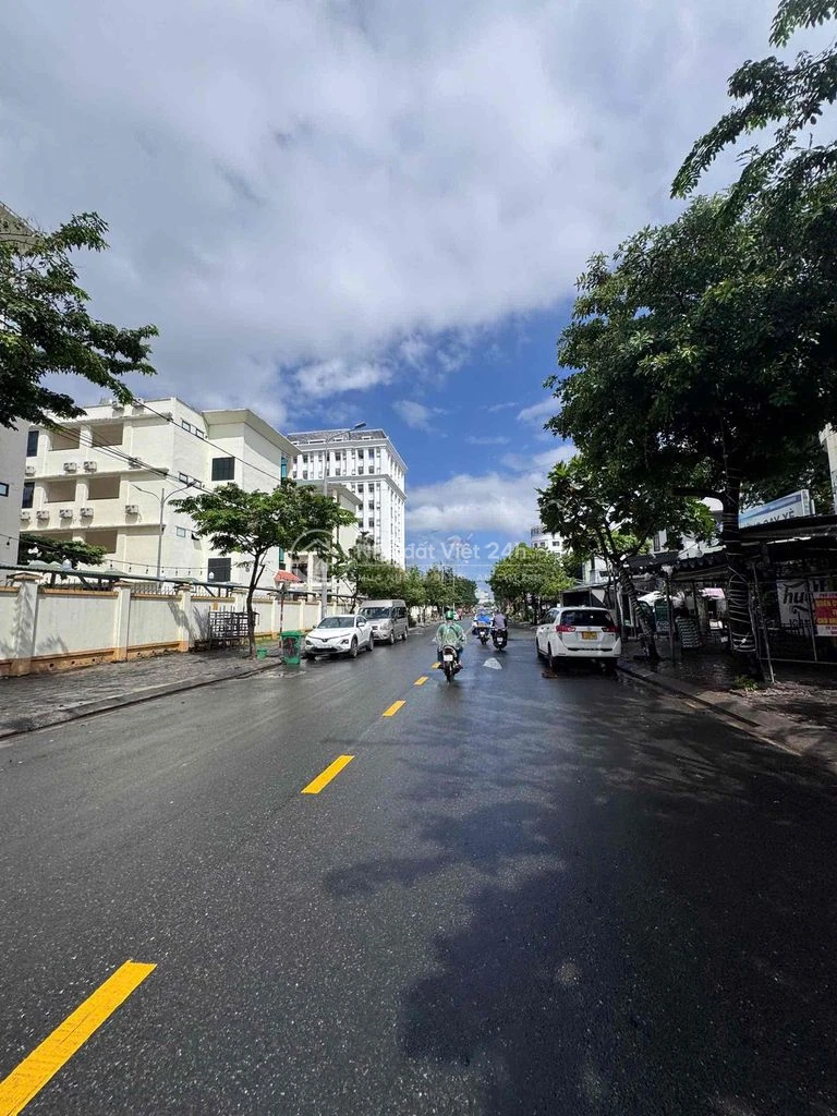 Cho thuê 276m đất MT đường Phan Tứ đoạn gần biển ngang (12 x 25)