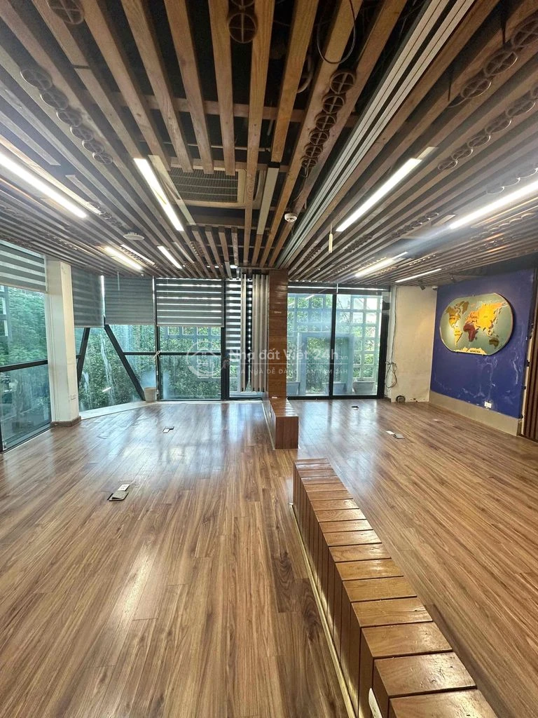 CHO THUÊ BIỆT THỰ LINH ĐÀM. HOÀNG LIỆT. LÔ GÓC. S:200m.4T. giá 100 tr