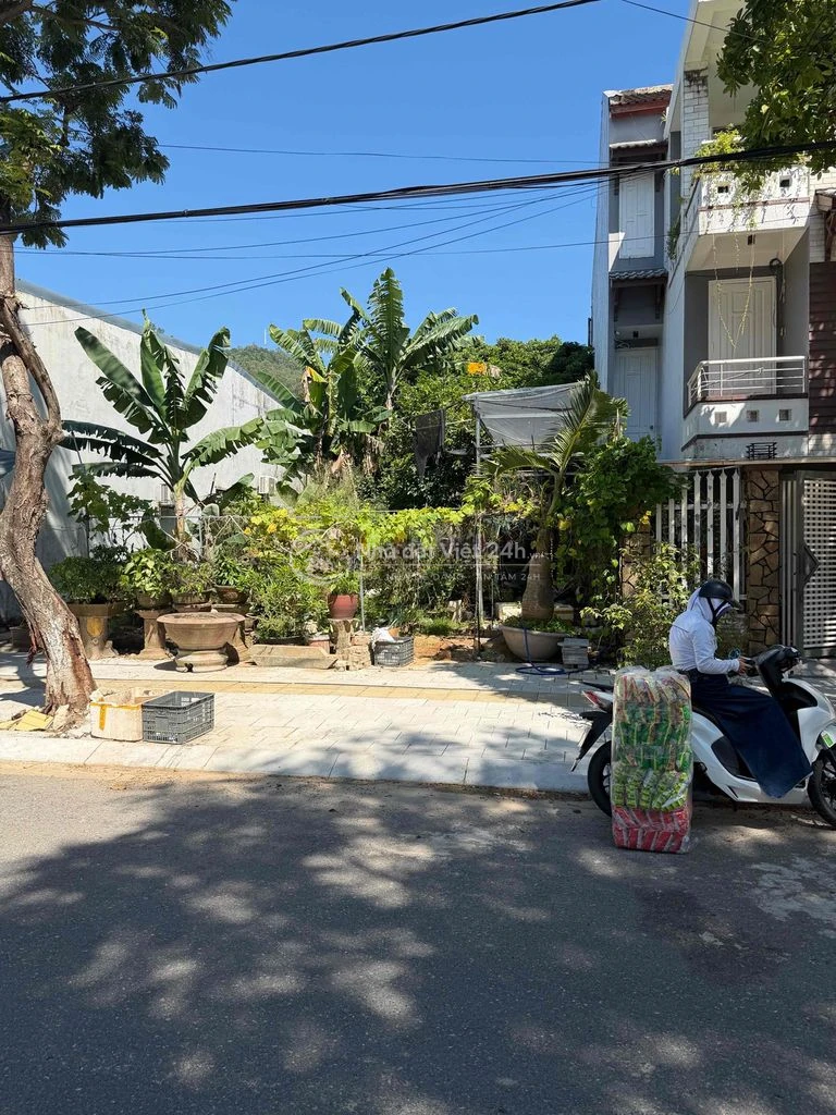 cần cho thuê hai lô cặp lý tử tấn