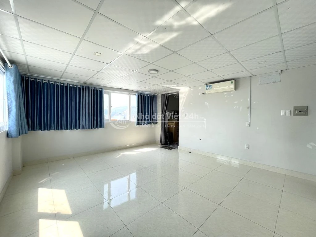 CHO THUÊ MẶT BẰNG TẦNG 7 NGAY TRUNG TÂM THÀNH PHỐ GIÁ 5 TRIỆU/THÁNG