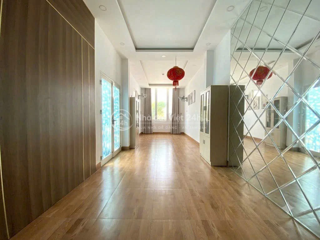 CHO THUÊ MẶT BẰNG TRUNG TÂM THÀNH PHỐ GIÁ 7 TRIỆU/THÁNG