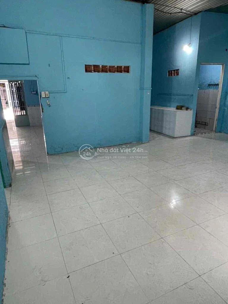 Nhà 5,5tr/ 120m2 đường ô tô cạnh CS5 Lạc Hồng nhà trống vào ở ngay 2PN