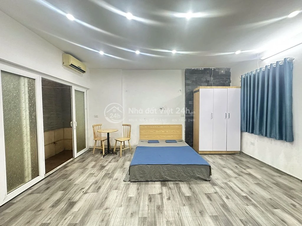 Cho thuê phòng tại 381 Nguyễn Khang, 25m2 full đồ chỉ 4,3tr/tháng