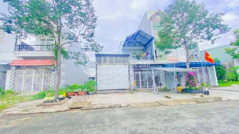Cho thuê Kho 100 m2 đường Võ Văn Kiệt  5 triệu