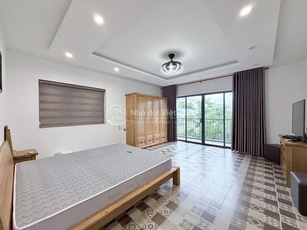 CHO THUÊ NHÀ 4 PHÒNG NGỦ SÂN VƯỜN LÔ GÓC KHU MỸ GIA GIÁ 30 TRIỆU/