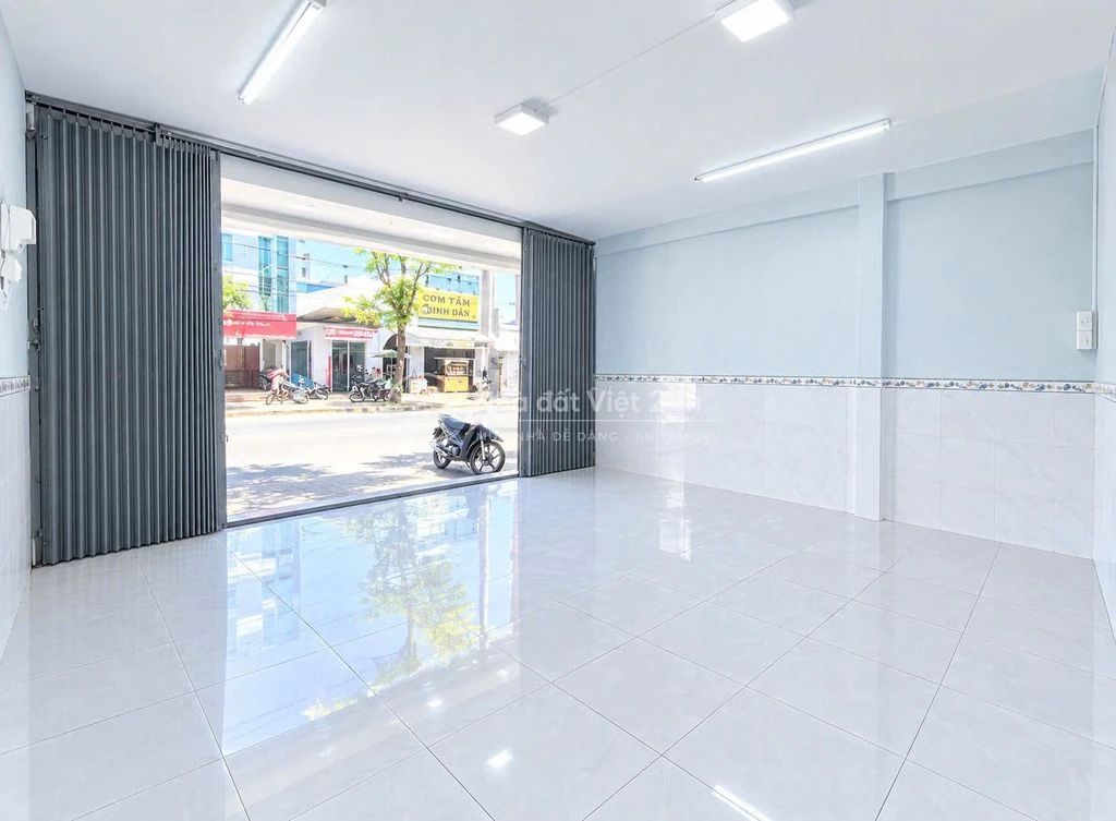 Nhà trệt lầu Ngang 6M mặt tiền đường Trần Việt Châu 13 triệu