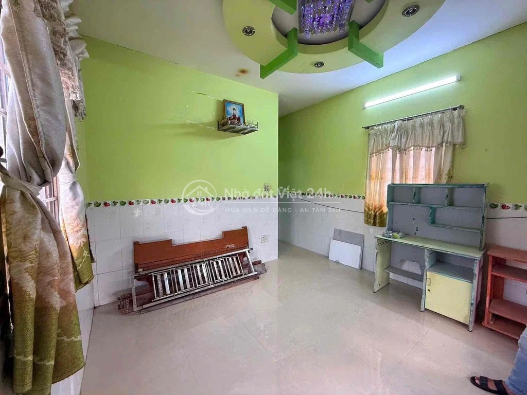 Nhà trệt 2lầu, 4x10m 03phòng 2máy lạnh KDC Thới Nhựt 1 gần Chợ An Kháh