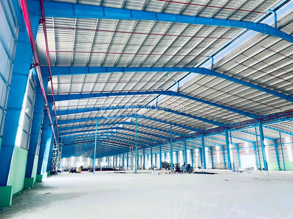 Kho xưởng cho thuê 4000m2, pccc tự động, văn phòng đầy đủ