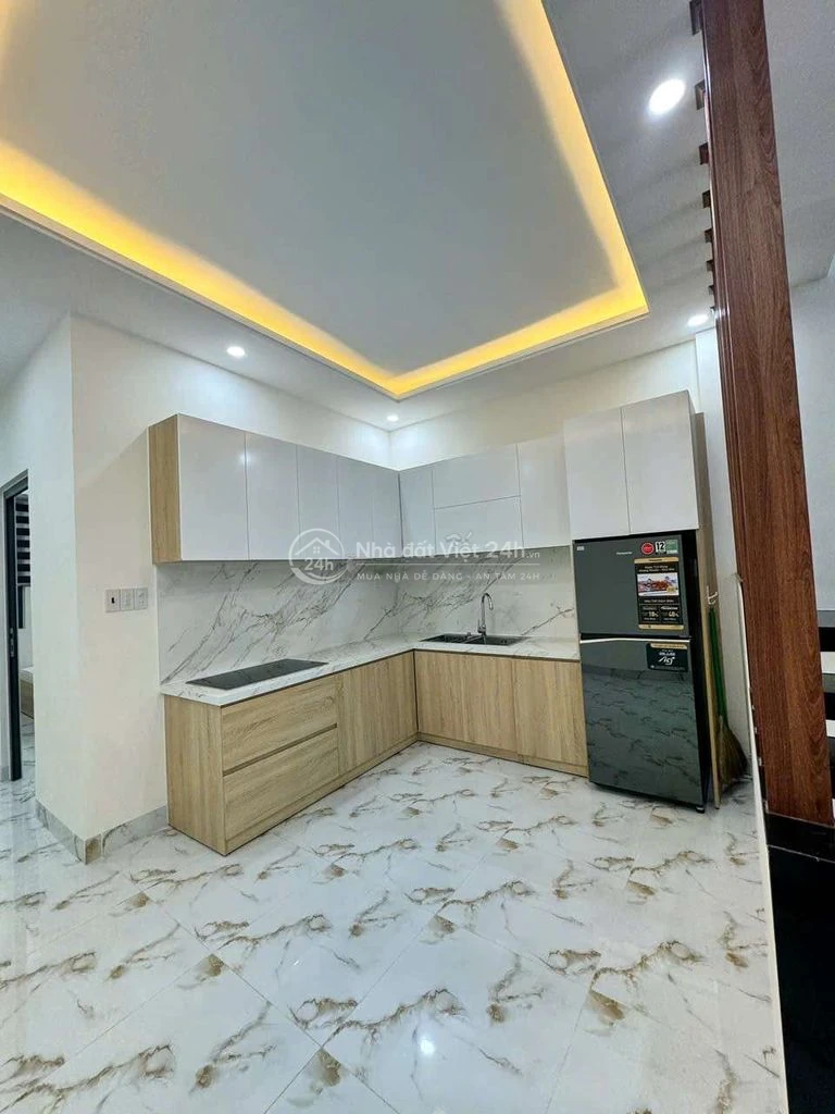 Cho thuê nhà mới gần biển phía Bắc Nha Trang (sát Scenia Bay)