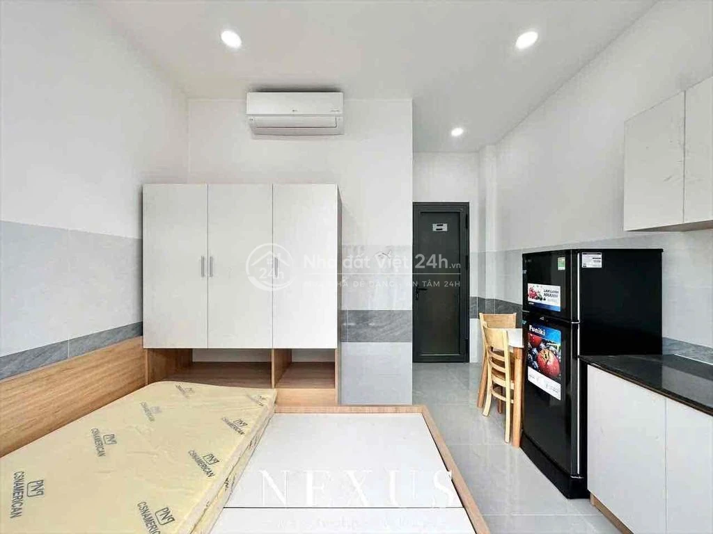 4tr4 Full nội thất có bancol