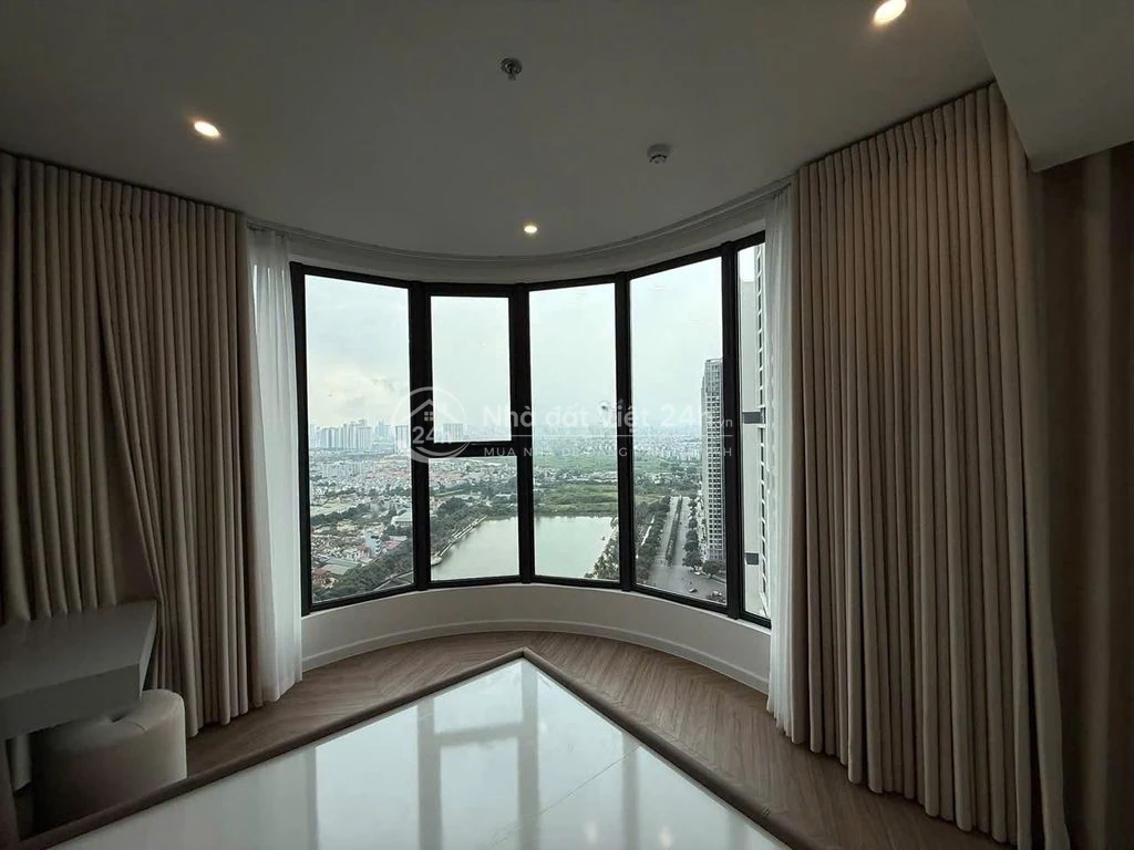 Chủ bán cắt lỗ. căn góc 3PN2WC view hồ. Lumiere EverGreen