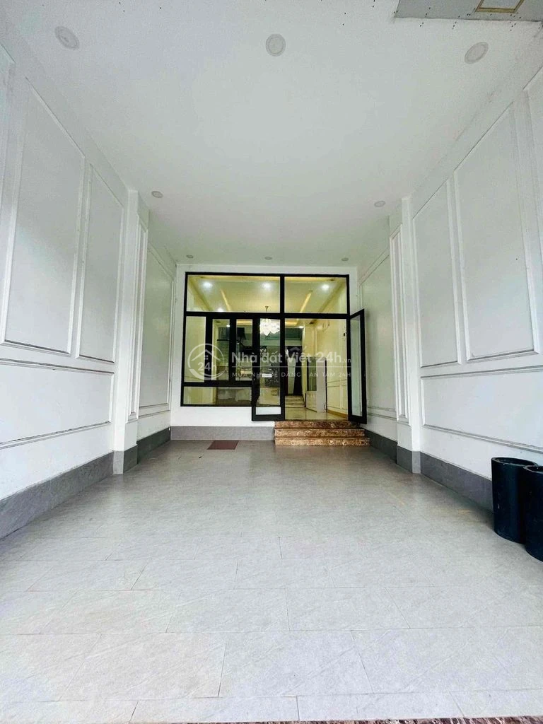 NHÀ CHO THUÊ TRỆT 3 LẦU - FULL MÁY LẠNH -  MẶT TIỀN Đ. TRẦN HOÀNG NA