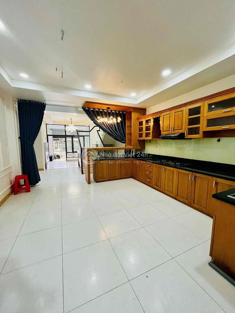 NHÀ CHO THUÊ TRỆT 3 LẦU - FULL MÁY LẠNH -  MẶT TIỀN Đ. TRẦN HOÀNG NA